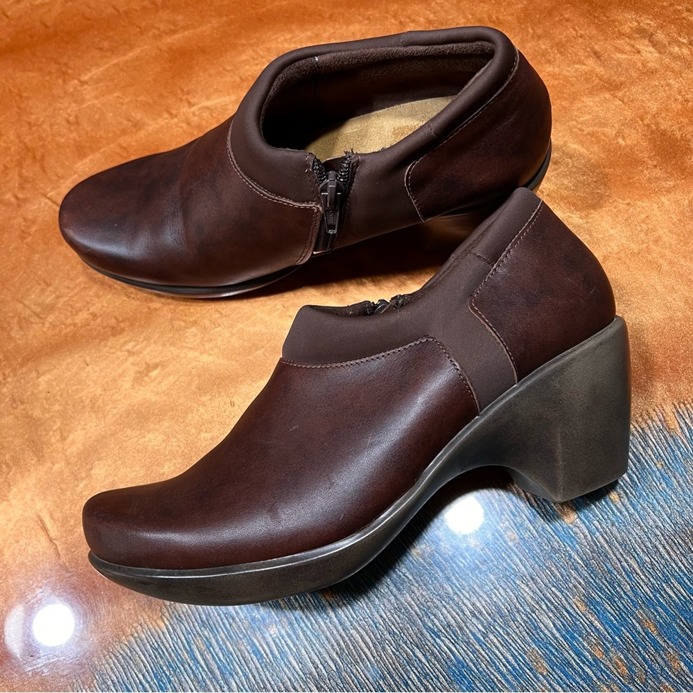 Naot Leather Heeled Clogs side zip size 38 Brown
